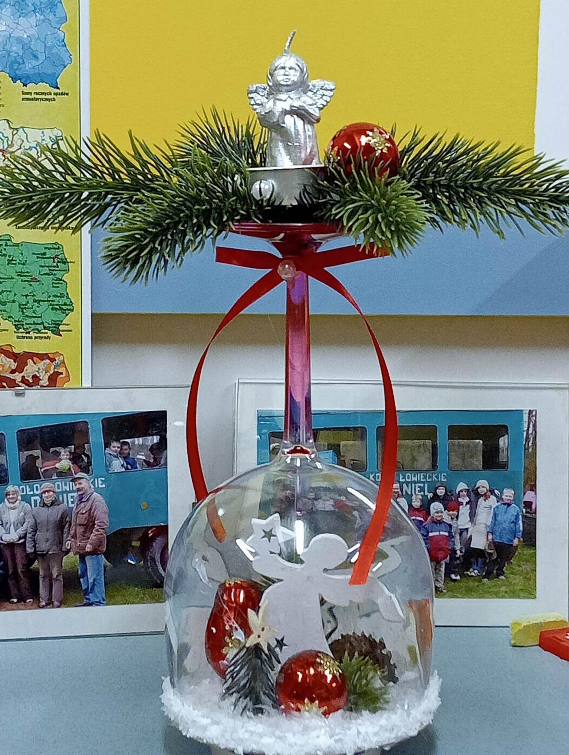 Ozdoba bożonarodzeniowa wykonana na warsztatach w bibliotekach na terenie Gminy Białogard