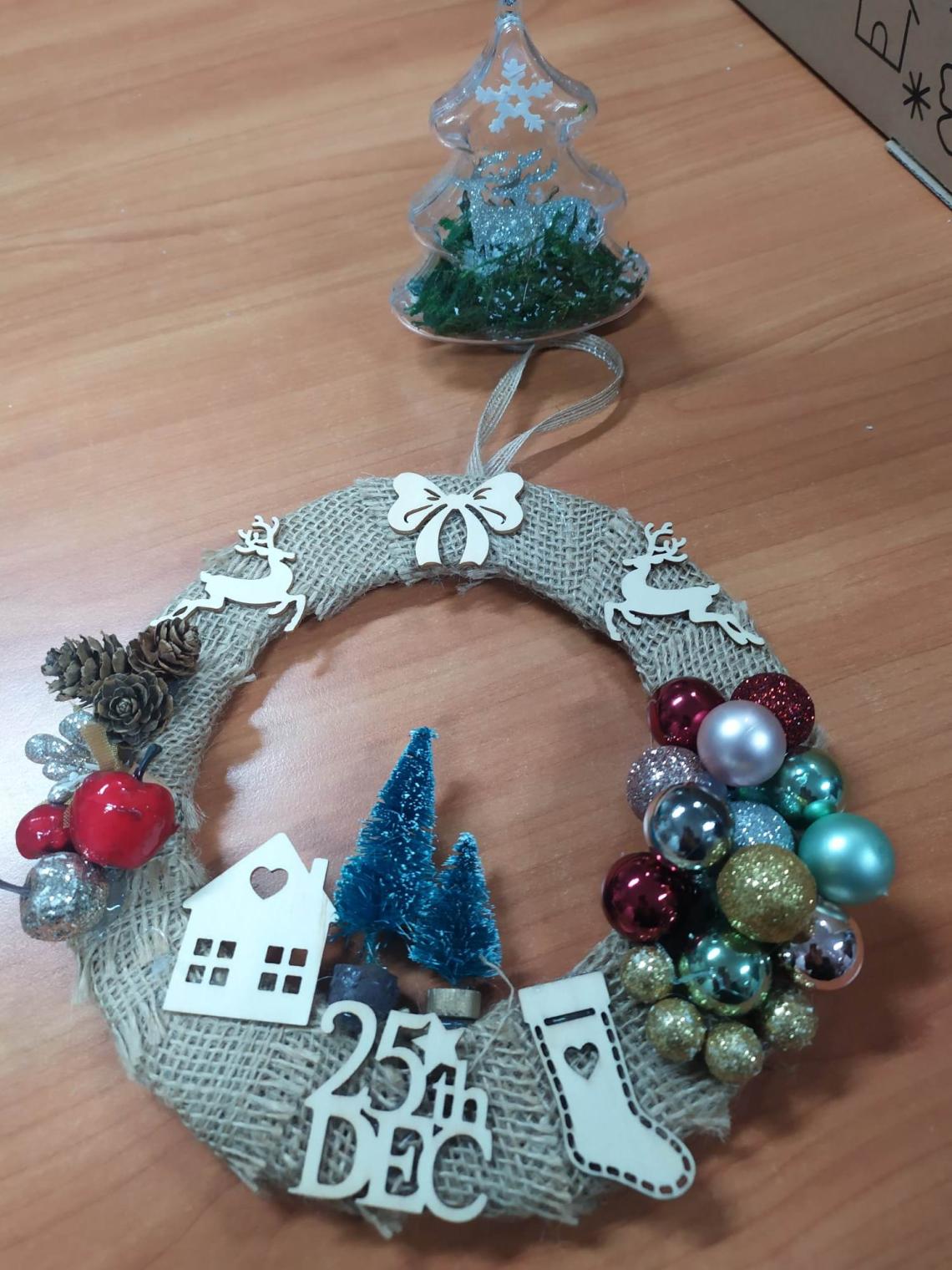 Ozdoba bożonarodzeniowa wykonana na warsztatach w bibliotekach na terenie Gminy Białogard