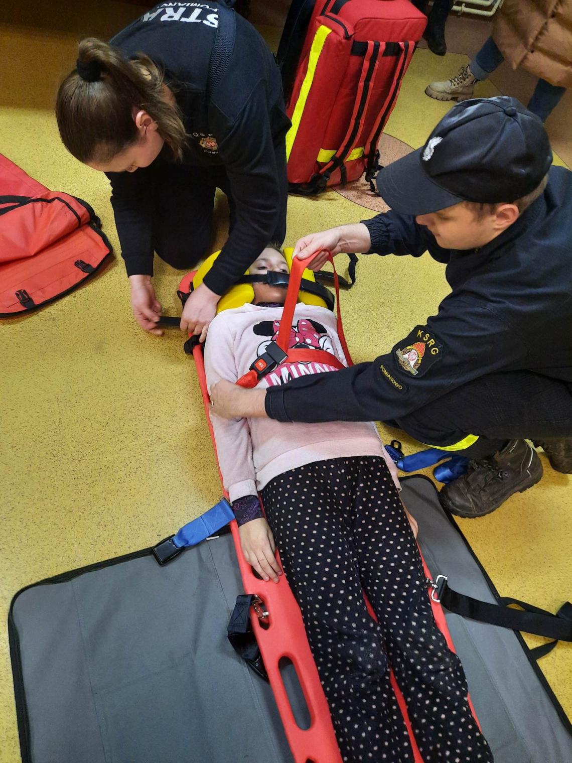 Uczestnicy Bezpiecznych ferii  w bibliotece w Stanominie (2)