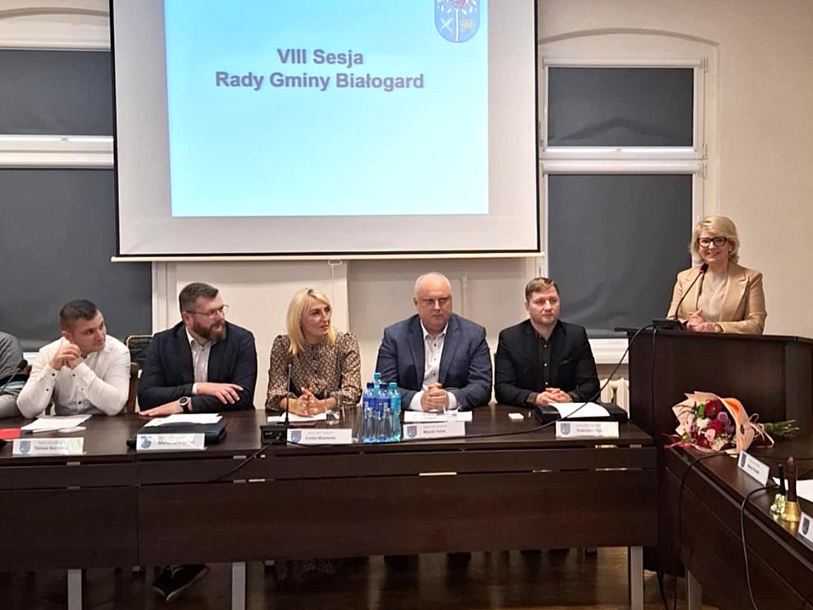 1. Podziękowania Pani Sekretarz.