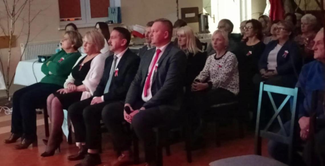 zaproszeni goście na Sali w Redlinie