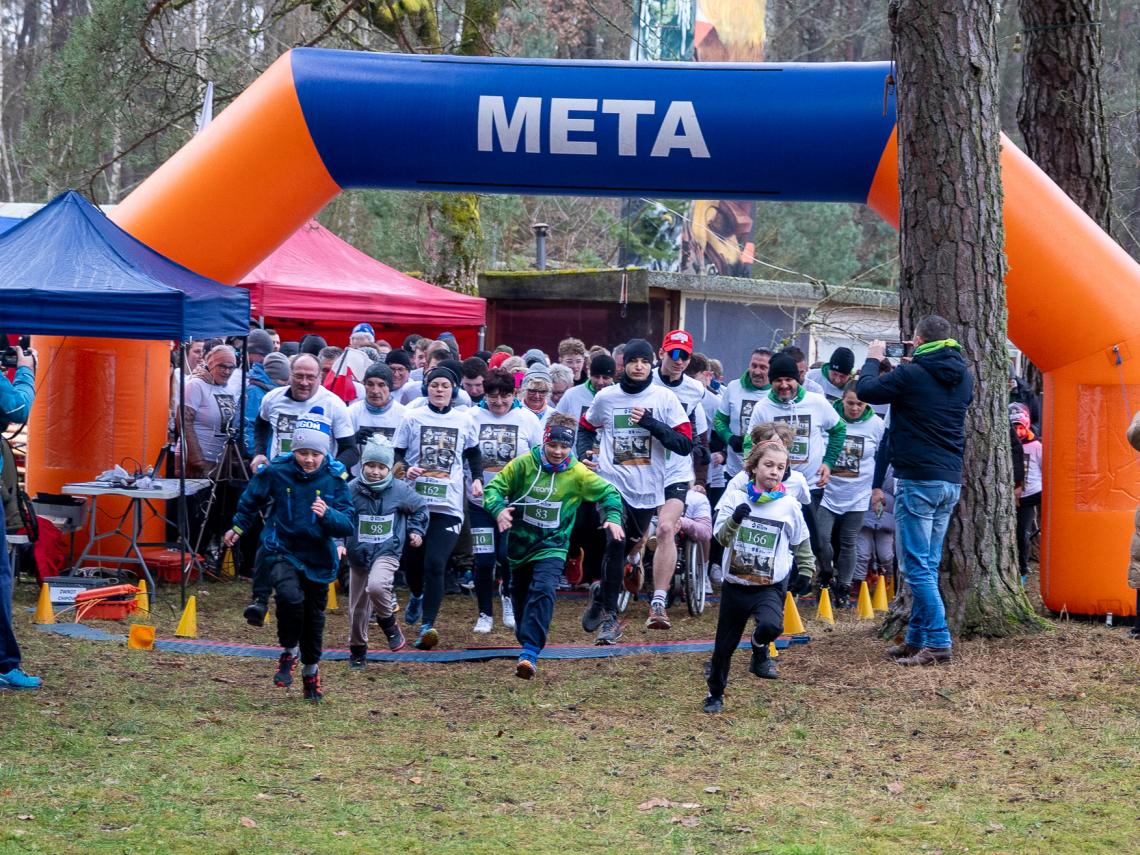 54. Start biegu na 1963 m